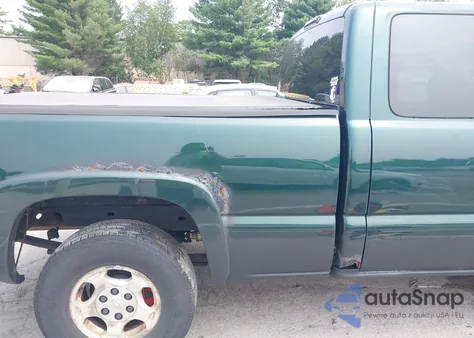 2004 Chevrolet Silverado 1500 Z71 из США, поврежденный, VIN 2GCEK19T741159899